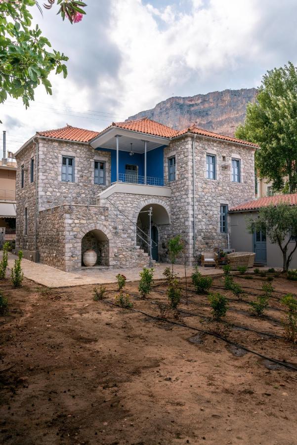 Englezena'S Guesthouse Leonidio Ngoại thất bức ảnh