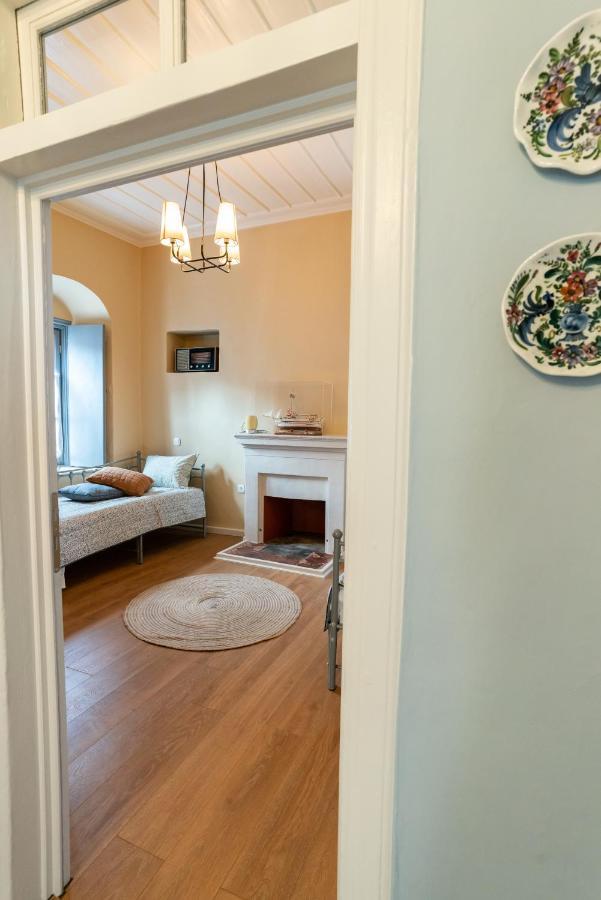 Englezena'S Guesthouse Leonidio Ngoại thất bức ảnh
