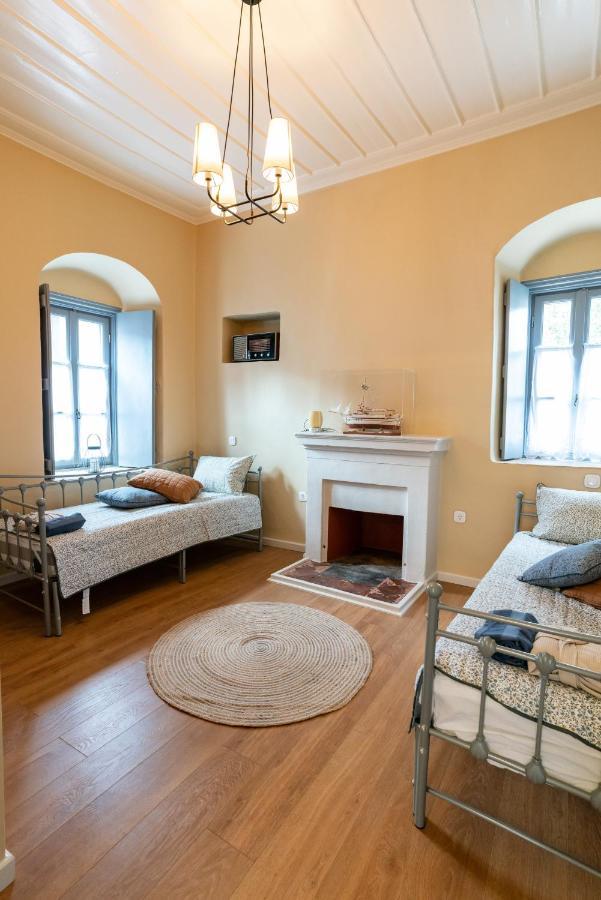 Englezena'S Guesthouse Leonidio Ngoại thất bức ảnh